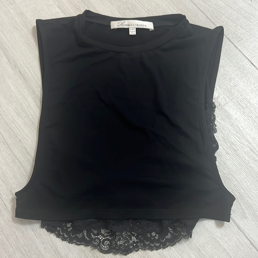 Lovers and friends black tank with built in lace bra xxs
